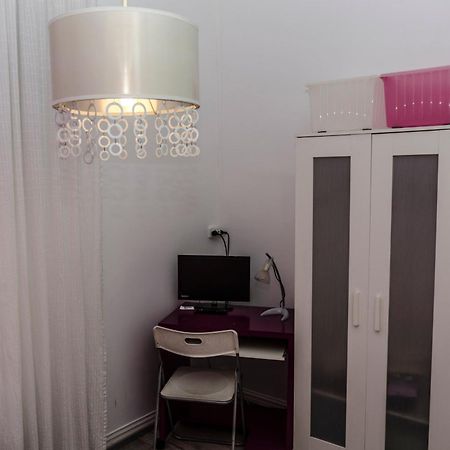 ليون Pension Blanca B&B المظهر الخارجي الصورة