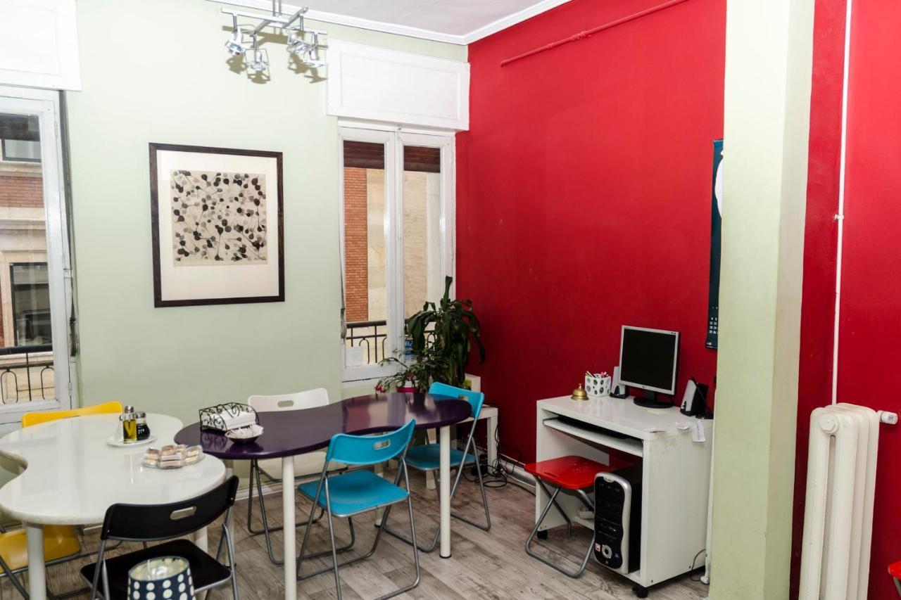 ليون Pension Blanca B&B المظهر الخارجي الصورة