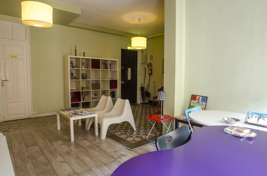 ليون Pension Blanca B&B المظهر الخارجي الصورة